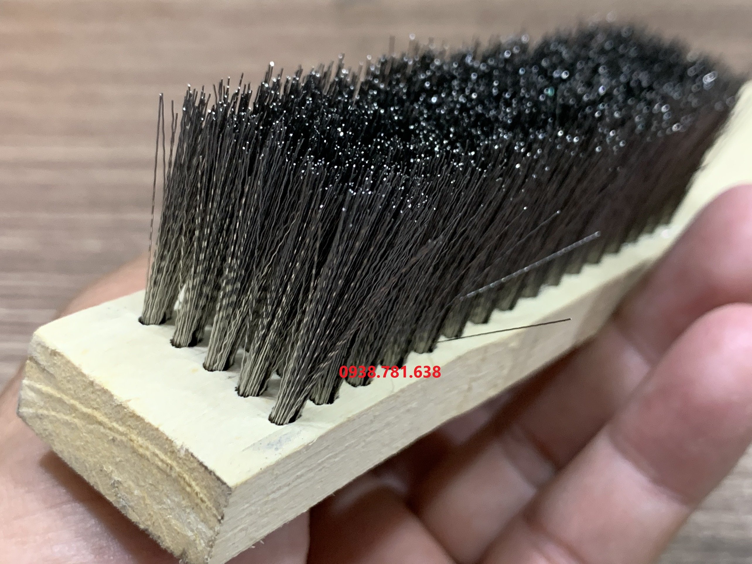 Bàn chải sợi nilông - Vật Tư Ngành Gỗ Đông Thành - Cửa Hàng Vật Tư Đông Thành