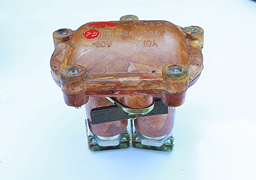 Nút bấm KY 92:220V-330V-10A