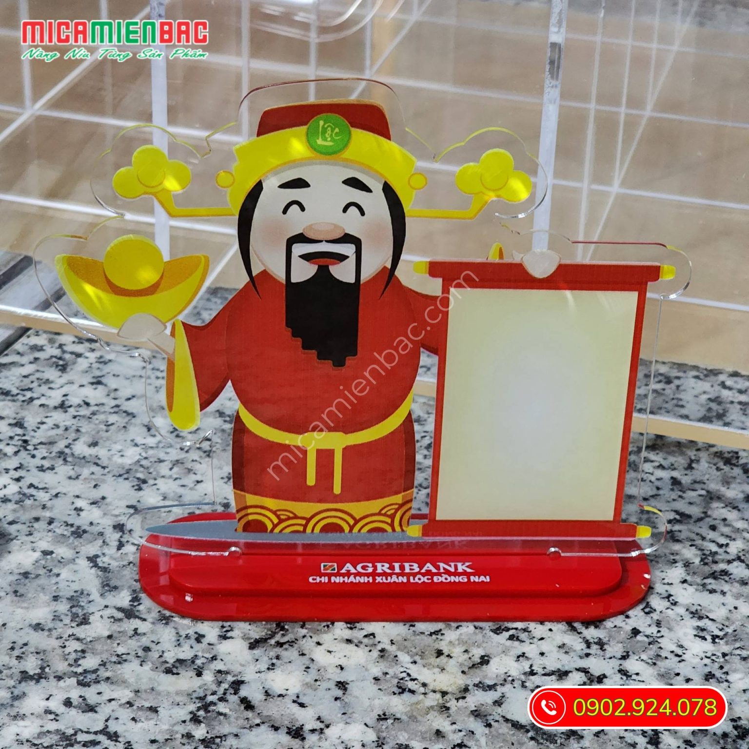 Menu thần tài để bàn