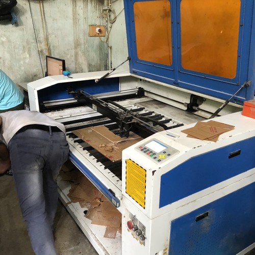 Gia công Mica theo yêu cầu