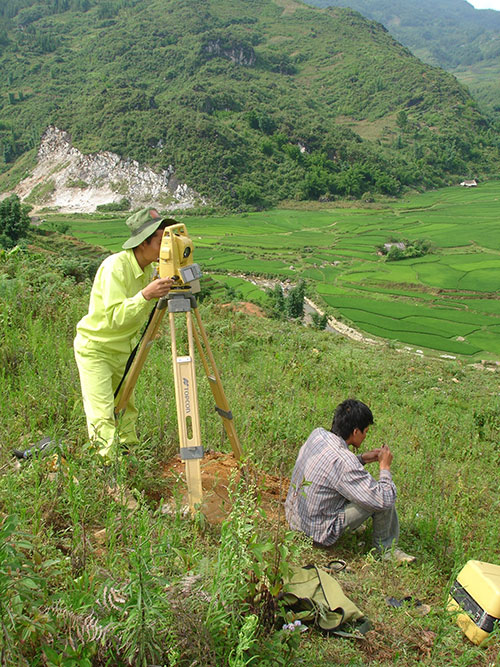 Khảo sát địa hình Thủy điện Chu Linh