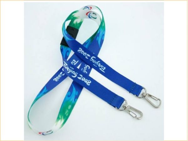 Dây đeo thẻ nhân viên công ty - Quà Tặng DOVIGIFTS - Công Ty TNHH Sản Xuất Và Thương Mại Đồng Viên