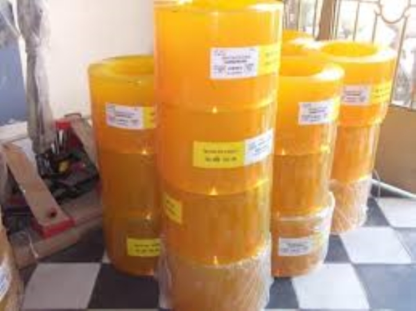 Nhựa PVC vàng