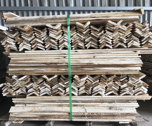 Nẹp góc gỗ - Pallet 24H - Công Ty TNHH Sản Xuất Thương Mại Dịch Vụ Pallet 24H