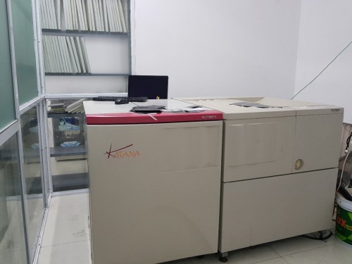 Máy ra bản in