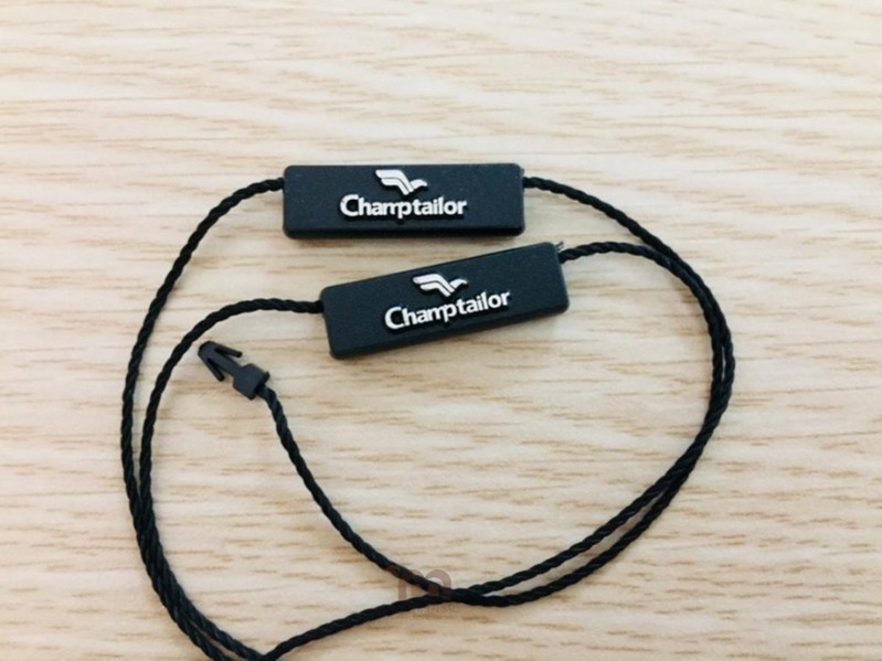 Dây treo thẻ bài logo Champtailor
