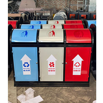 Thùng rác ba ngăn ngoài trời