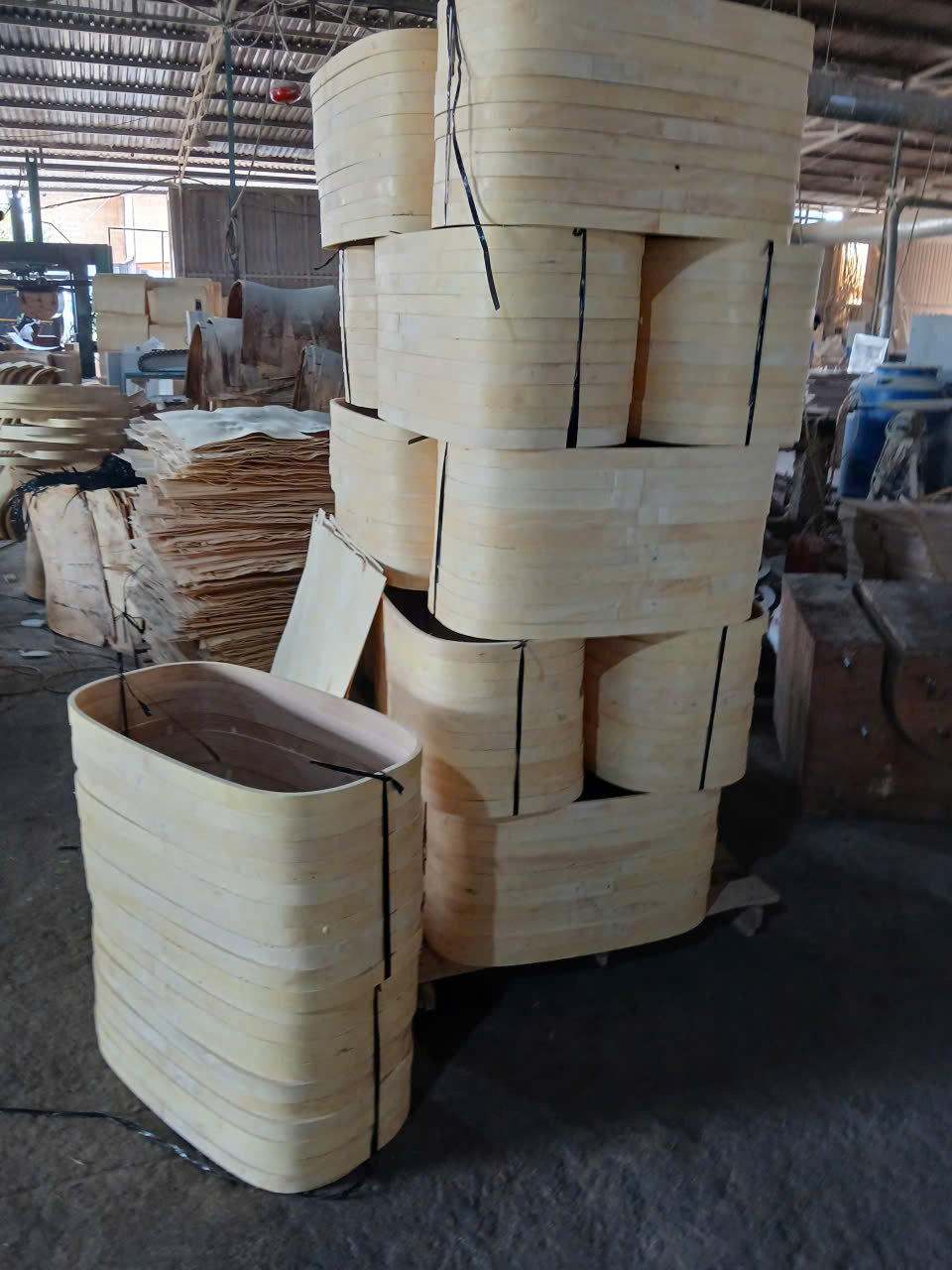 Ván ép khung gương