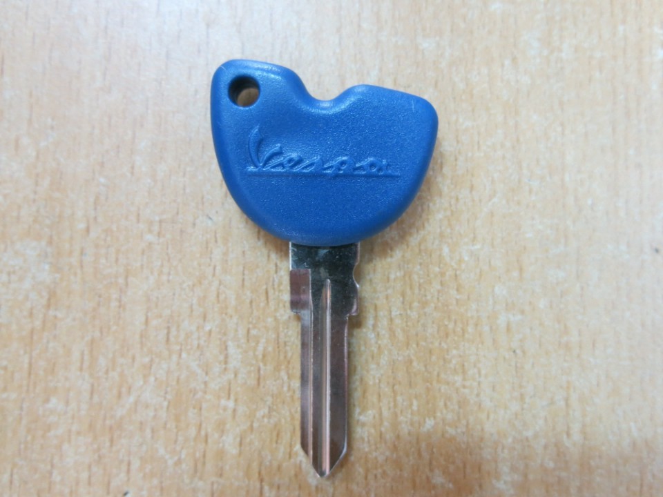 Gia công móc khóa nhựa - Gia Công Nhựa Vượng Phát - Công Ty TNHH Sản Xuất & Dịch Vụ Vượng Phát