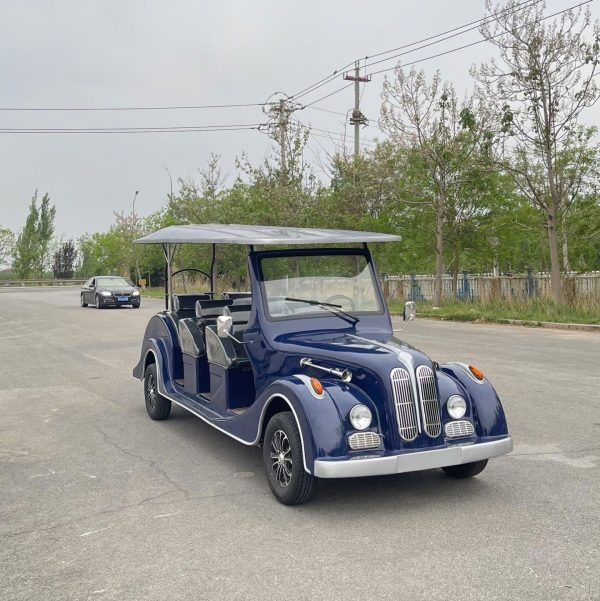 Xe điện cổ điển 8 chỗ