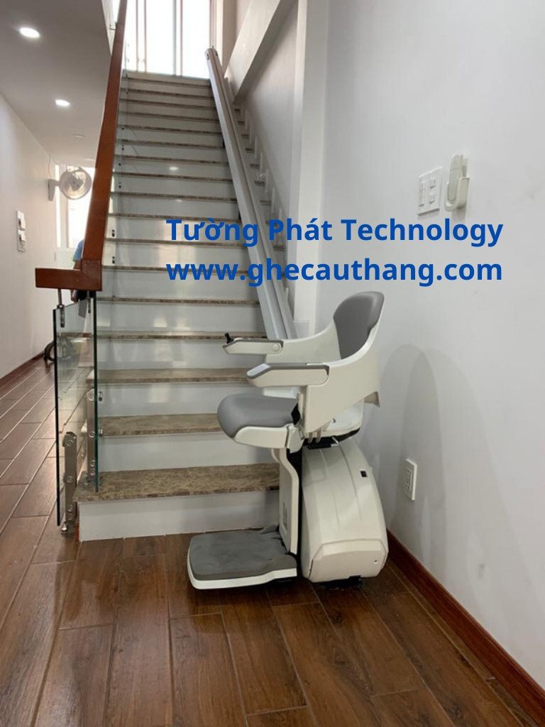 Hình ảnh thi công thực tế - Ghế Thang Máy STAIR LIFT - Công Ty TNHH Công Nghệ Và Môi Trường Tường Phát