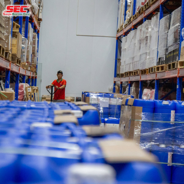 Cho thuê kho mát, kho lạnh để dung môi - Kho Bãi SEC Warehouse - Công Ty Cổ Phần Sài Gòn Express