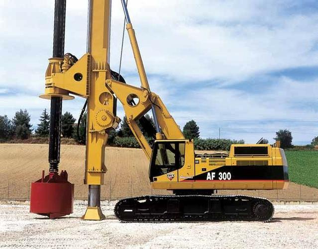 Đóng cọc khoan nhồi