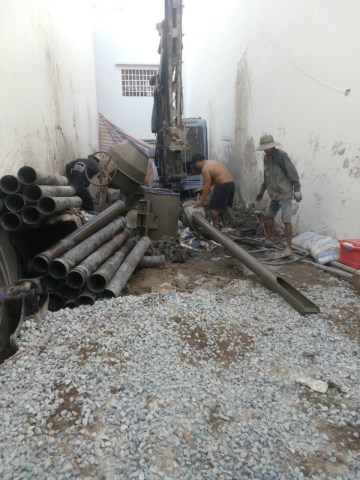Thi công đóng cọc
