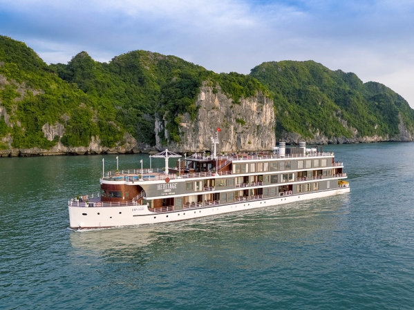 Du thuyền Heritage Bình Chuẩn Cruise