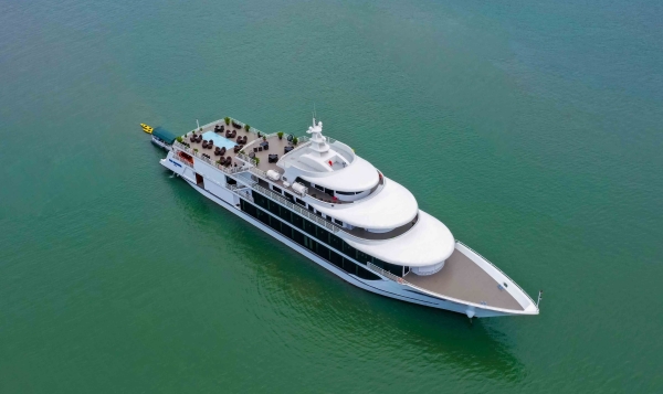 Du thuyền Sea Octopus vịnh Hạ Long