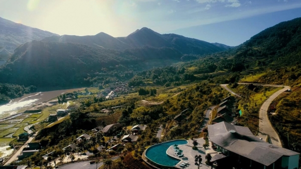 Le Champ Tú Lệ Resort