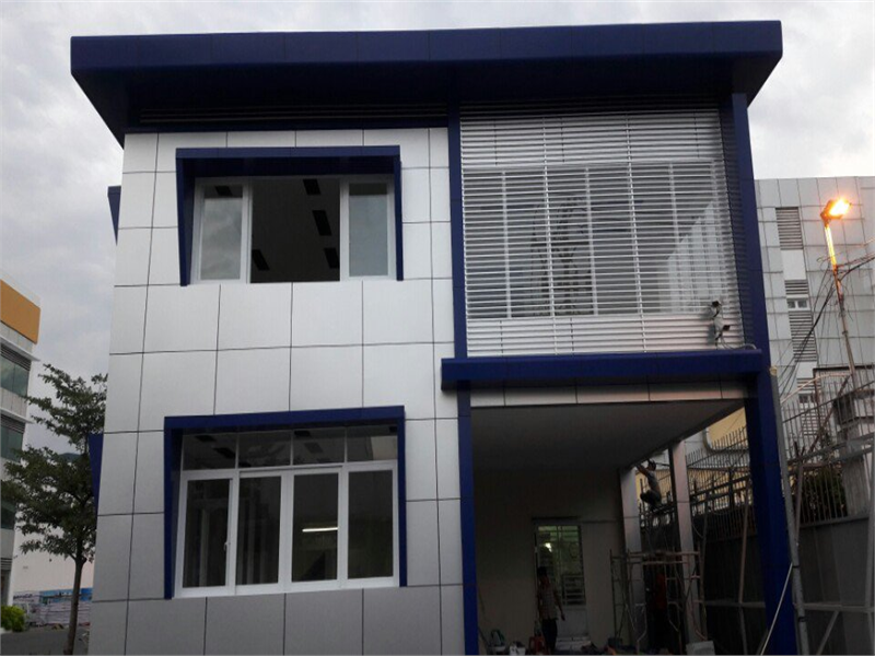 Thi công quảng cáo