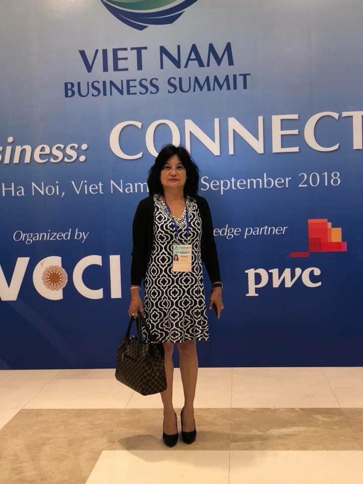 Viet Nam Business Summit 2018 - Công Ty TNHH SX TM XNK Hoàng Thịnh