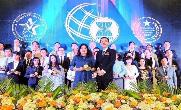 Chứng nhận, giải thưởng