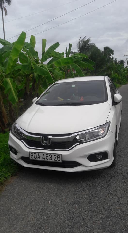 Cho thuê xe 4 chỗ - Xe Du Lịch Thảo Trang - Công Ty TNHH Thương Mại Dịch Vụ Du Lịch Thảo Trang
