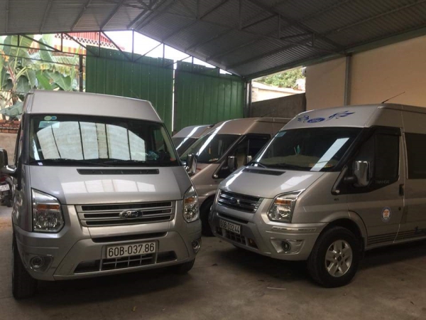 Cho thuê xe du lịch - Xe Du Lịch Thảo Trang - Công Ty TNHH Thương Mại Dịch Vụ Du Lịch Thảo Trang