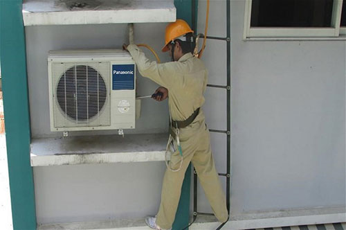 Sửa chữa và bảo dưỡng điều hòa - Công Ty TNHH TM DV Điện Tử Điện Lạnh Phú Mỹ