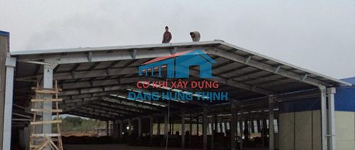 Thi công lắp đặt máng xối - Nhà Kết Cấu Thép Đại Quang Minh - Công Ty TNHH Cơ Khí Xây Dựng Đại Quang Minh