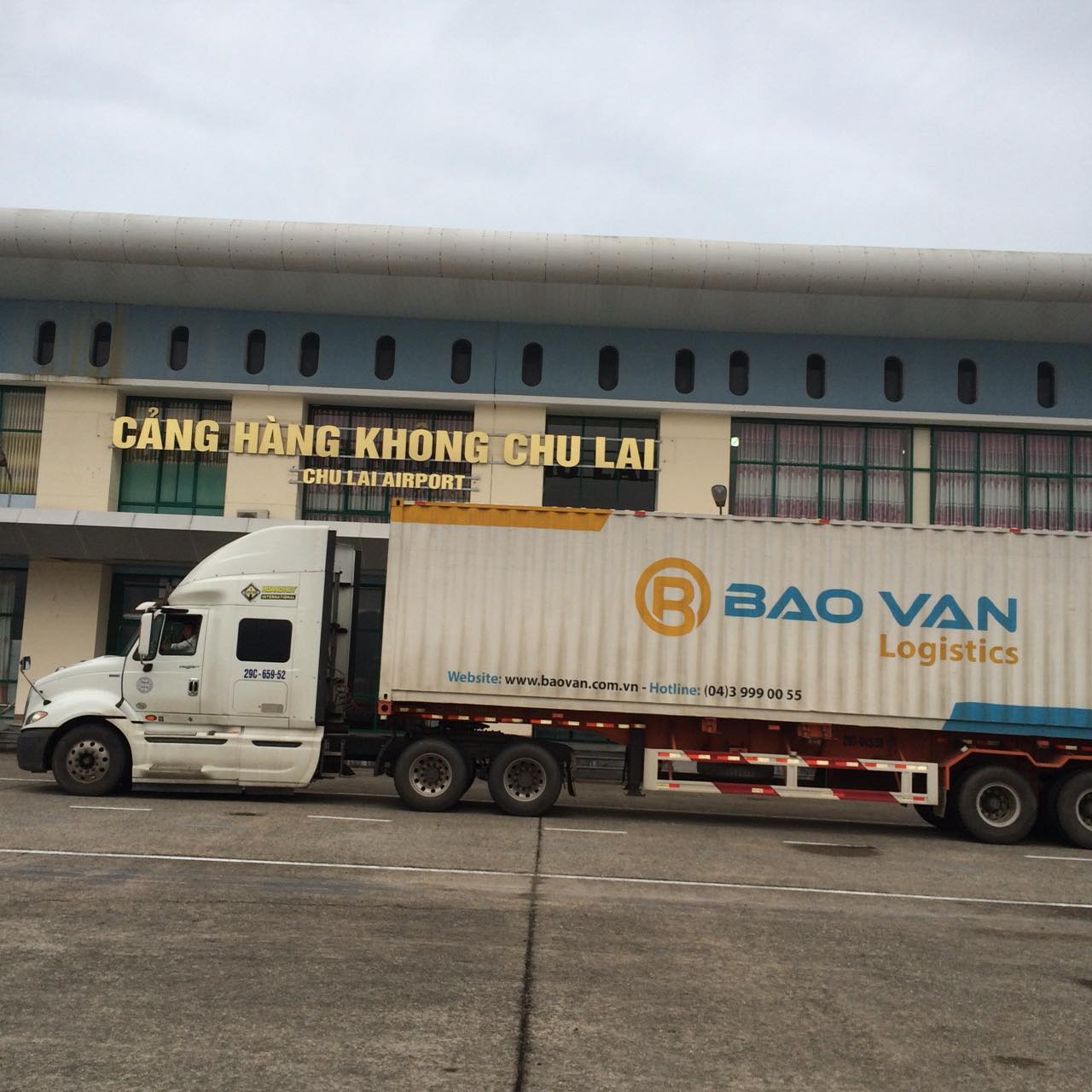 Xe container - Vận Tải Bảo Vận - Công Ty TNHH Dịch Vụ Logistics Bảo Vận
