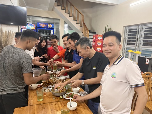 Dịch vụ ăn uống - Tổ Chức Sự Kiện Lam Sơn Media - Công Ty TNHH TMDV Và Truyền Thông Lam Sơn Media