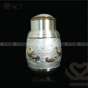 Hộp đựng trà tùng hạc - Quà Tặng Vàng ACT GOLD - Công Ty TNHH Sản Xuất & Thương Mại Quốc Tế ACT