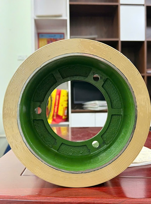 Ru lô cao su - Trục Chà Lúa Bông Lúa Vàng Đức Phương - Công Ty CP Ru Lô Cao Su Bông Lúa Vàng