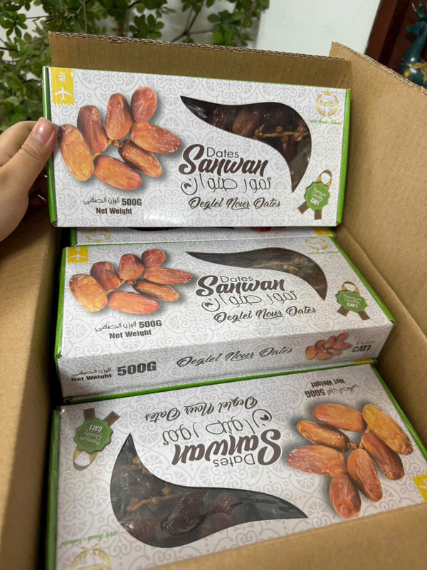 Chà là nguyên cành Sanwan