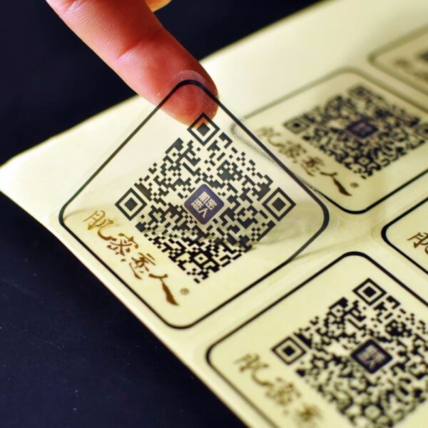 Nhãn decal nhựa trong suốt dạng vuông - Bao Bì Túi Zip BBN - Công Ty Cổ Phần BBN