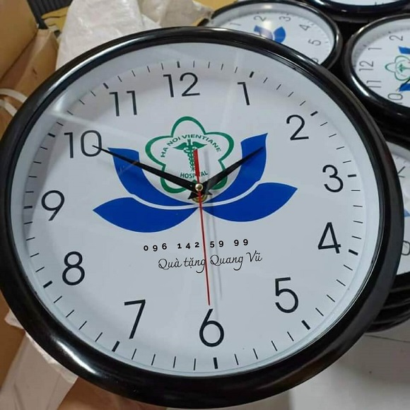 Đồng hồ quà tặng - Mũ Bảo Hiểm Quang Vũ - Công Ty TNHH SX Quà Tặng Quang Vũ