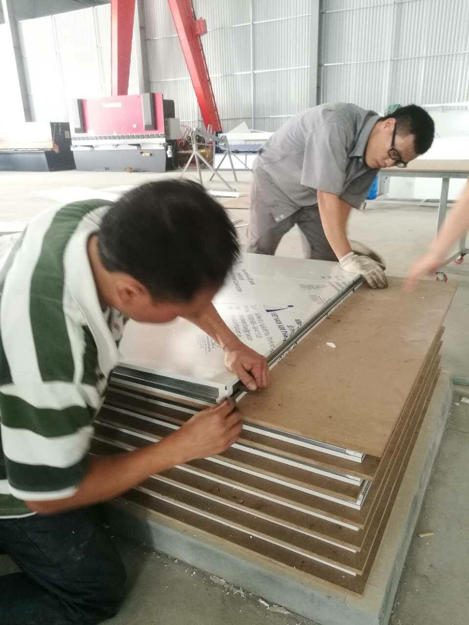 Sản xuất tấm Panel - Panel Cách Nhiệt Kim Thành - Công ty TNHH Phòng Sạch Kim Thành Việt Nam