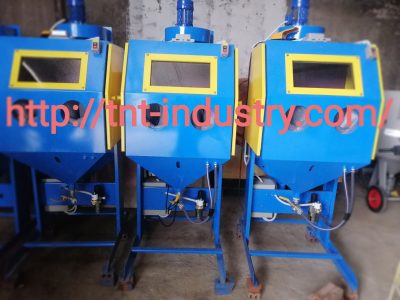Tủ phun cát 350 lít - Công Ty CP Thiết Bị Kỹ Thuật Công Nghiệp TNT