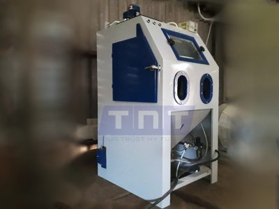 Tủ phun cát áp lực 500 lít - Công Ty CP Thiết Bị Kỹ Thuật Công Nghiệp TNT