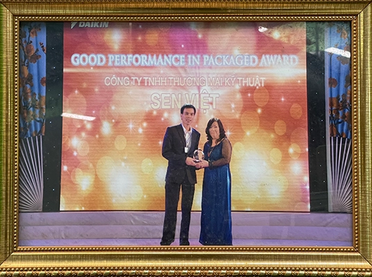 Chứng nhận đại lý triệu USD Daikin 2013