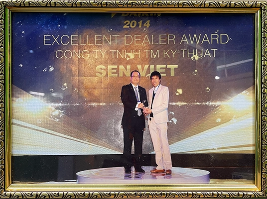 Chứng nhận đại lý triệu USD Daikin 2014