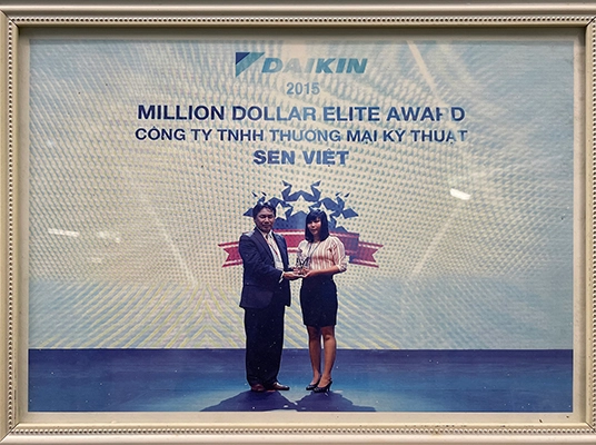 Chứng nhận đại lý triệu USD Daikin 2015