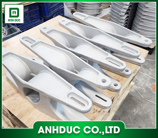 Càng xe motor - Đúc Chi Tiết Quốc Tế Anh Đức - Công Ty TNHH Sản Xuất Và Thương Mại Quốc Tế Anh Đức