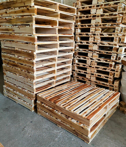 Pallet gỗ thông - Pallet Trường Phát - Công Ty TNHH Dịch Vụ Thương Mại Và Sản Xuất Kinh Doanh Tổng Hợp Trường Phát