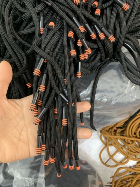 Dây luồn đầu nhựa