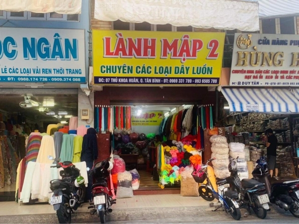Hình ảnh cửa hàng may mặc Lành Lập