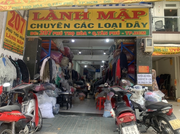 Hình ảnh cửa hàng may mặc Lành Lập