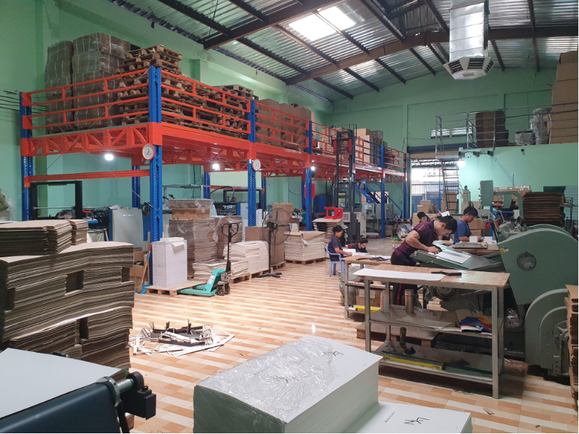 Hình ảnh xưởng sản xuất Sen Vàng Packaging - Xưởng Sản Xuất Túi Giấy, Hộp Giấy - Công Ty TNHH TMDV Quốc Tế Sen Vàng