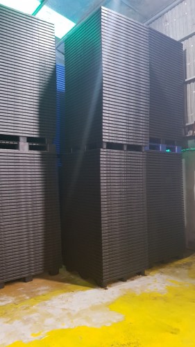 Pallet nhựa