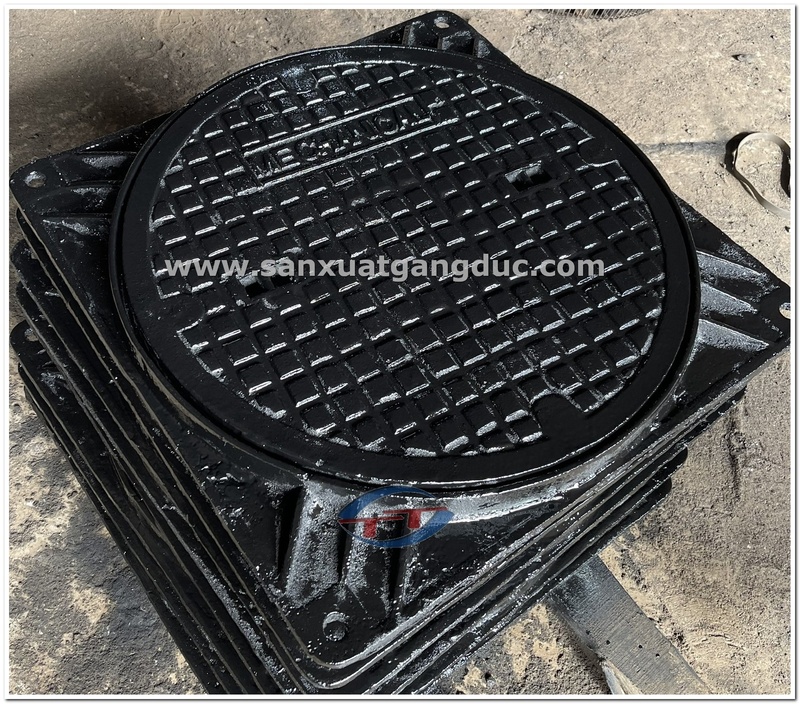 Nắp hố ga gang khung vuông âm nắp tròn 680x680x50xN620