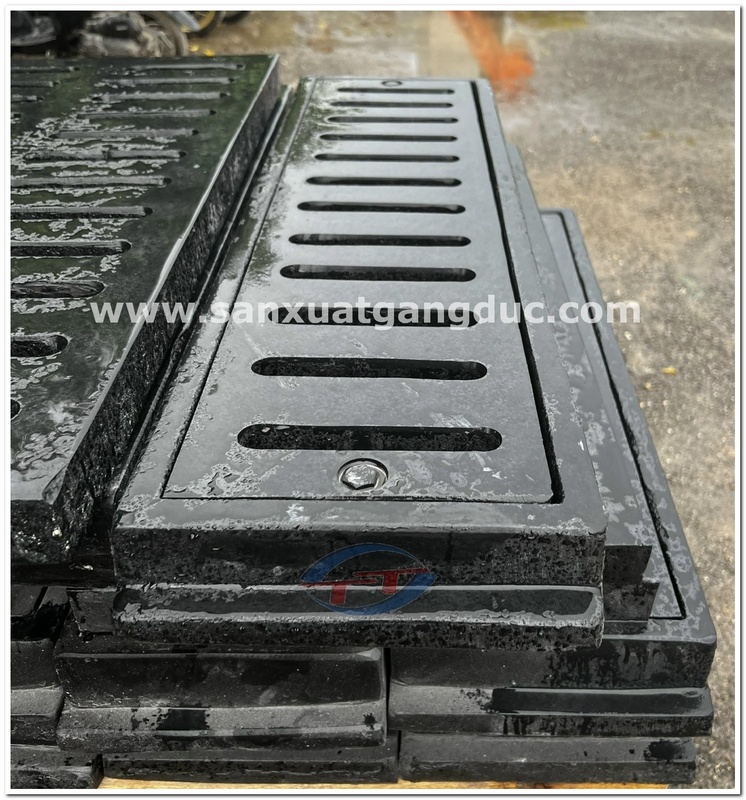 Sóng chắn rác Composite có khung 1000x300x70